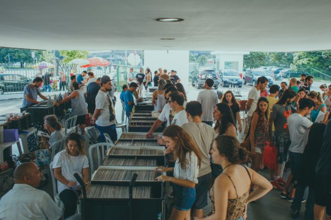 Feira de Vinil